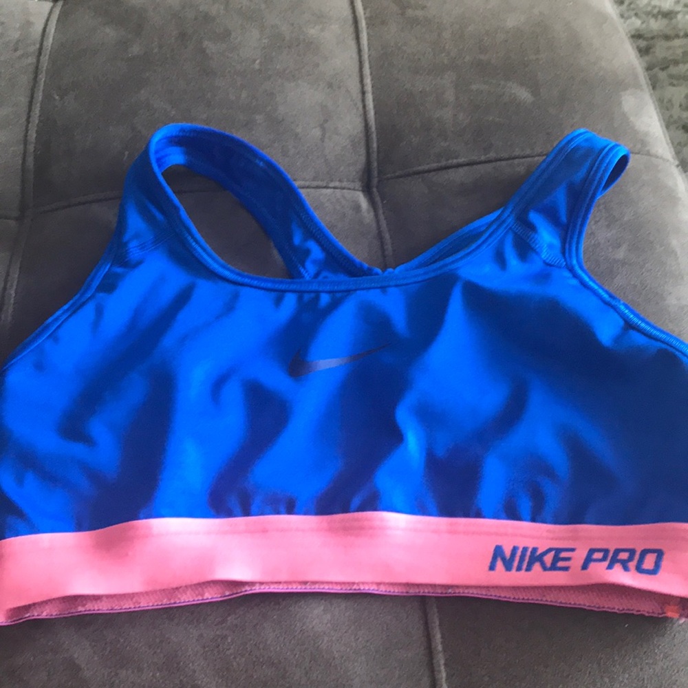 Nike Pro dri-fit sports bra